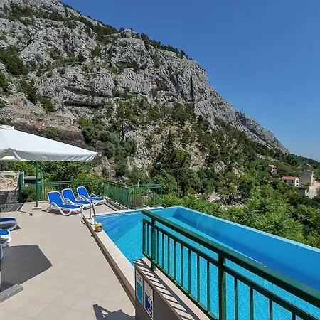 빌라 Makar,heated Pool,gym,grill,seaview 마카르스카